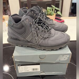 New Balance Hiking used with box size 10